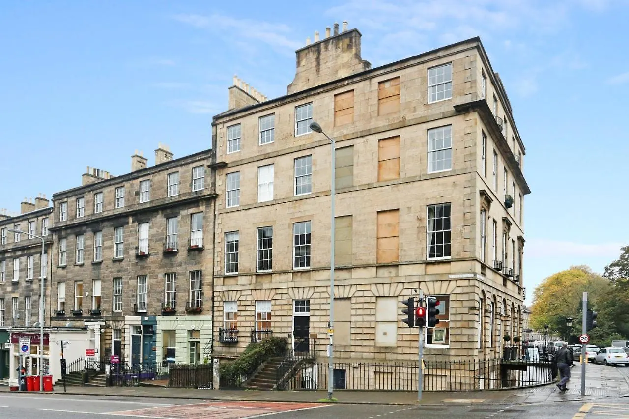Altido Stunning 2Br Apt With Private Entrance In New Town Apartment Edinburgh