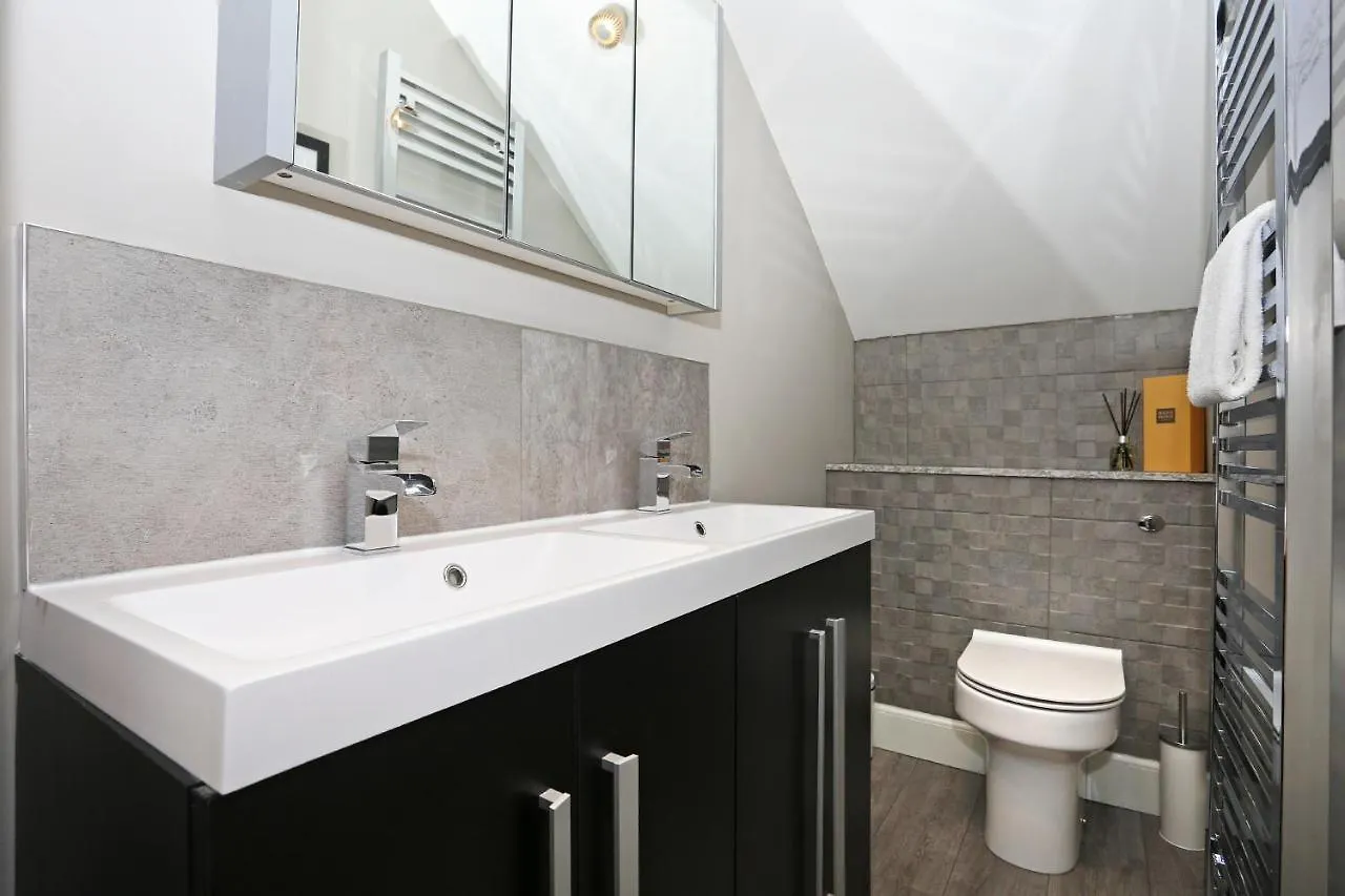 Altido Stunning 2Br Apt With Private Entrance In New Town Apartment Edinburgh 0*,
