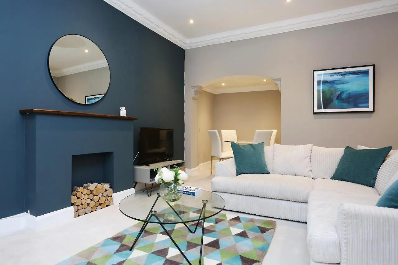 Altido Stunning 2Br Apt With Private Entrance In New Town Apartment Edinburgh