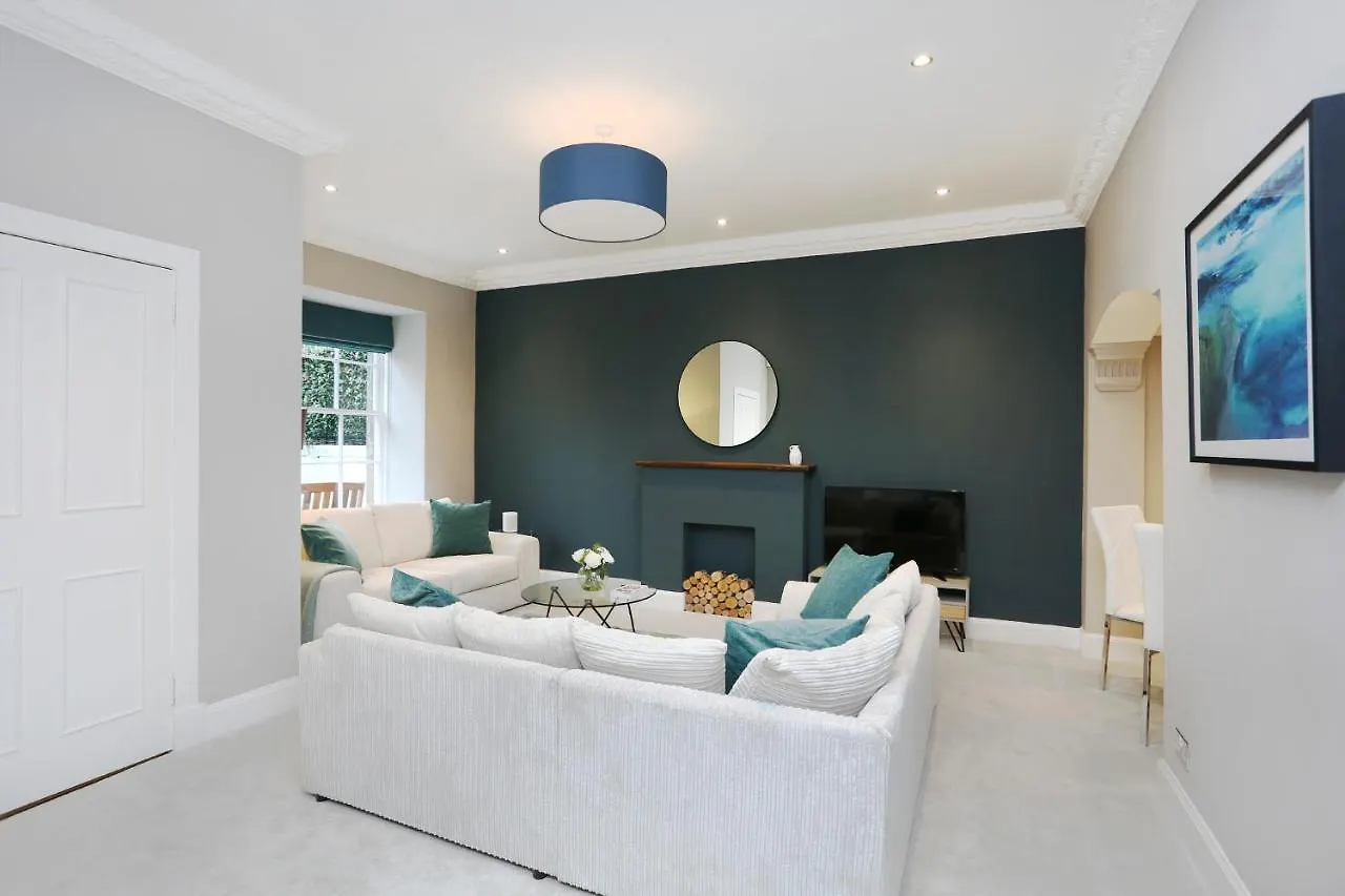 Altido Stunning 2Br Apt With Private Entrance In New Town Apartment Edinburgh